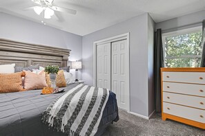 6 bedrooms, memory-foam beds, WiFi