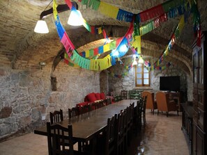 Dining - Belvilla by OYO Mas Set Rengs (Sant Salvador de Guardiola)