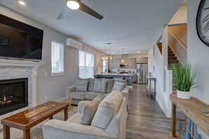 Fernseher, Kamin