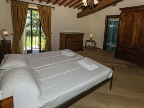 5 bedrooms, WiFi