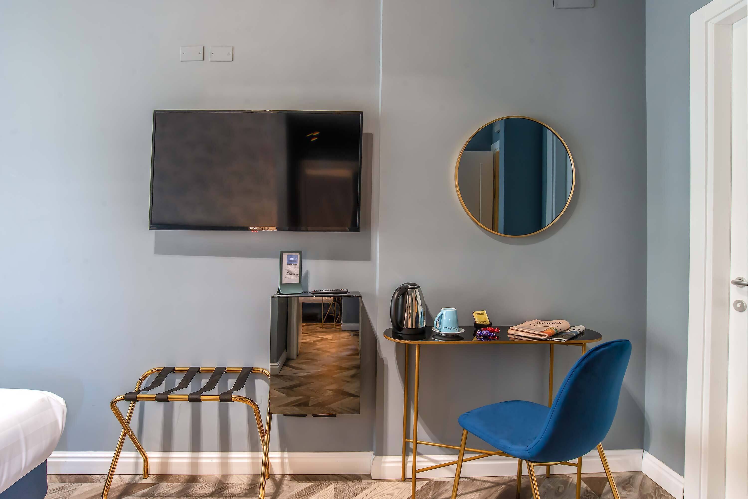 1 bedroom, minibar, in-room safe, desk