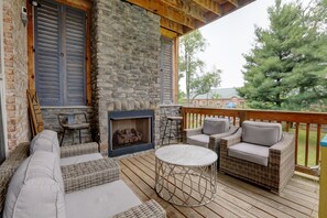 Property grounds - Bluegrass Boujee, Hot Tub, Bar, Game room, Chef kitchen

 (Lexington)