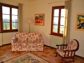 TV, ping pong - Belvilla by OYO Holiday home with pool in Stabbia (Stabbia)