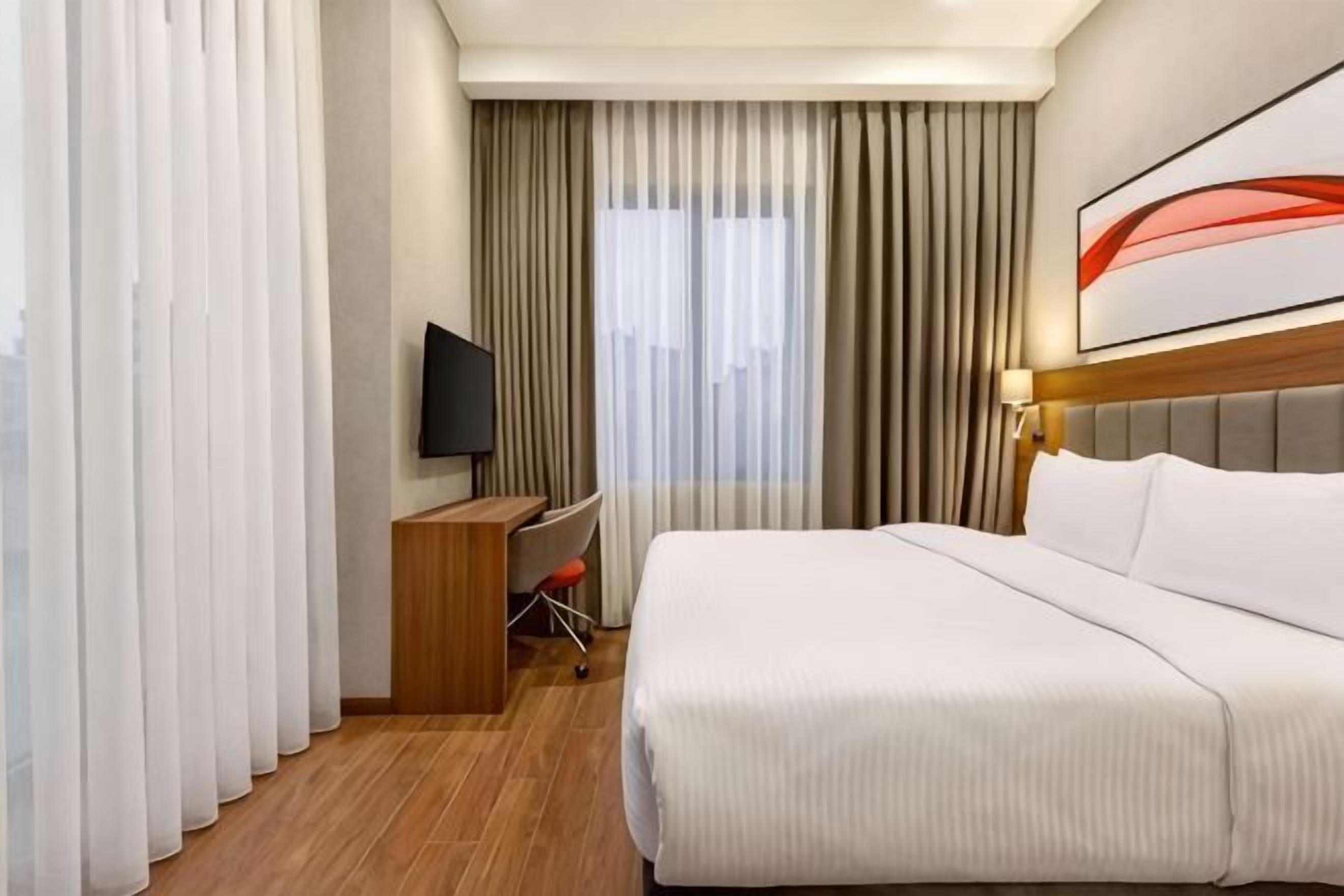 Literie hypoallergénique, minibar, coffres-forts dans les chambres