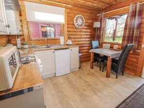 村舍 | 私人厨房 | 冰箱、电热水壶、烤面包机、厨具/餐具