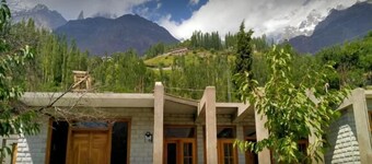 Lady Finger Guest House And Lodge