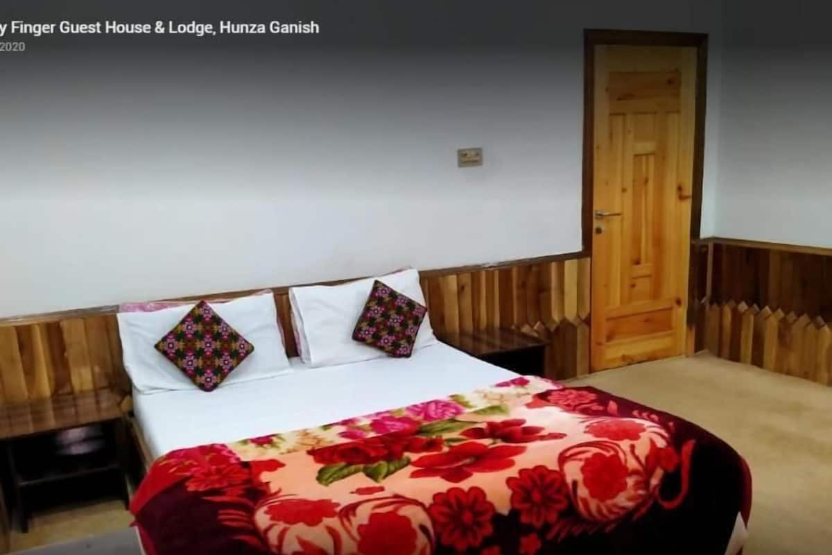 Standard Double Room | Bed sheets