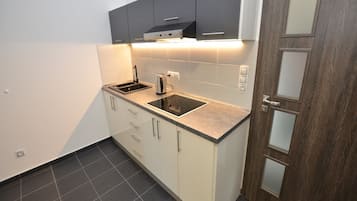 Fridge, microwave, stovetop, electric kettle