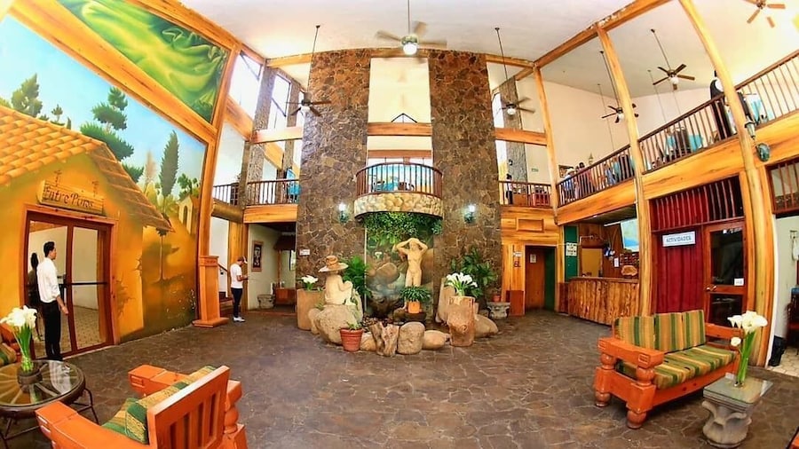 Hotel Entre Pinos
