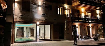 Alpine Chalet with Spa and pets