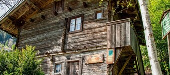 Apartment in Hainzenberg near Ski Lift