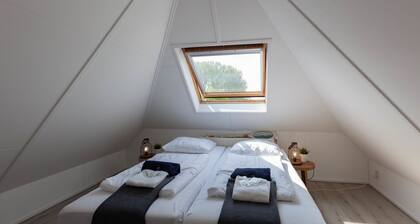 Snug Holiday Home in Huissen near Centre