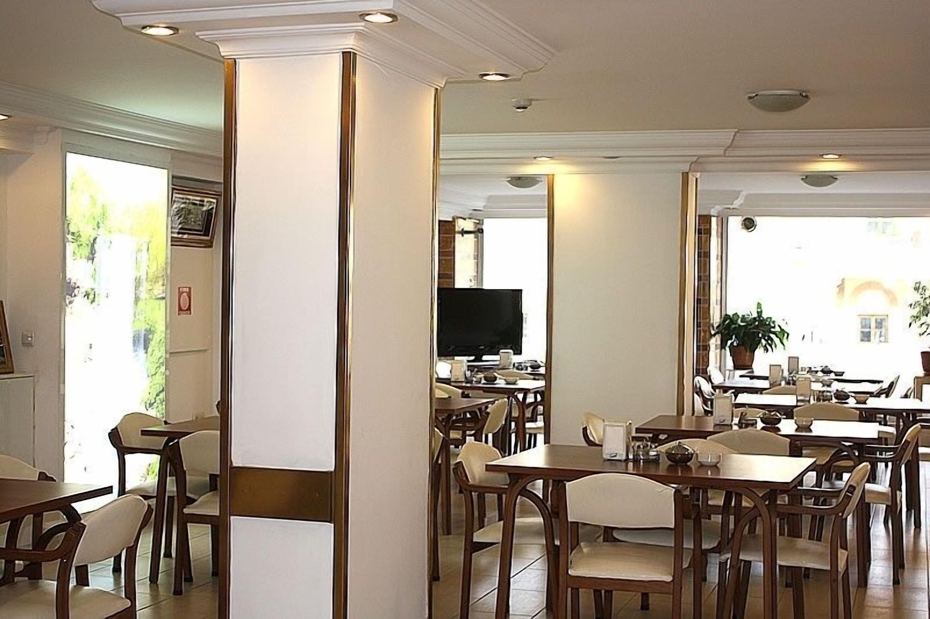 Restauration dans la chambre