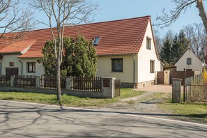 Exterior - Countryside Stay in Meisdorf (Meisdorf)