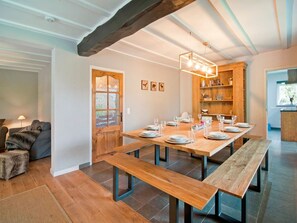 Dining - Scenic Stay in Xhoffraix (Xhoffraix)