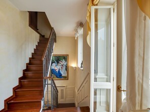 Interior - Belvilla by OYO Villa in Lanzo d'Intelvi (Lanzo d'Intelvi)