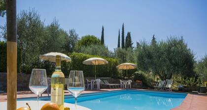 Farmhouse in Chianti with Pool and Terrace