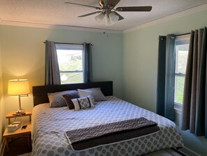 2 bedrooms, desk, iron/ironing board, WiFi (free)