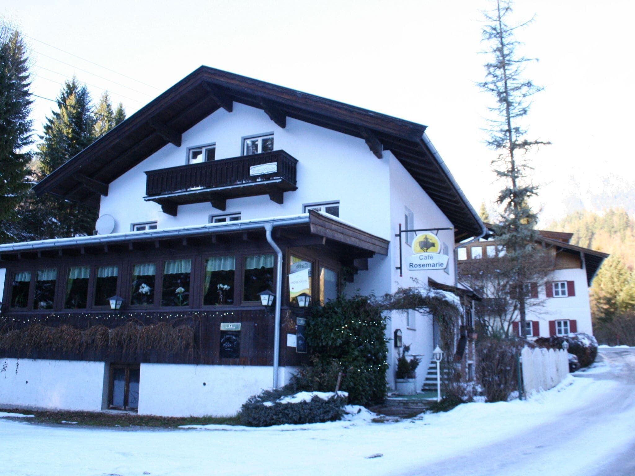 Außenseite Ferienhaus [Winter]