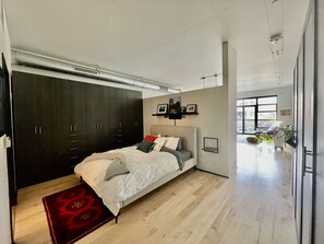 1 Schlafzimmer, Schreibtisch, Bügeleisen/Bügelbrett, kostenloses WLAN