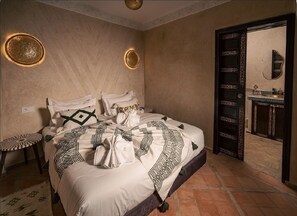 1 dormitorio, cuna de viaje, wifi gratis y ropa de cama