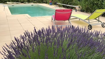 Piscine extérieure, piscine chauffée