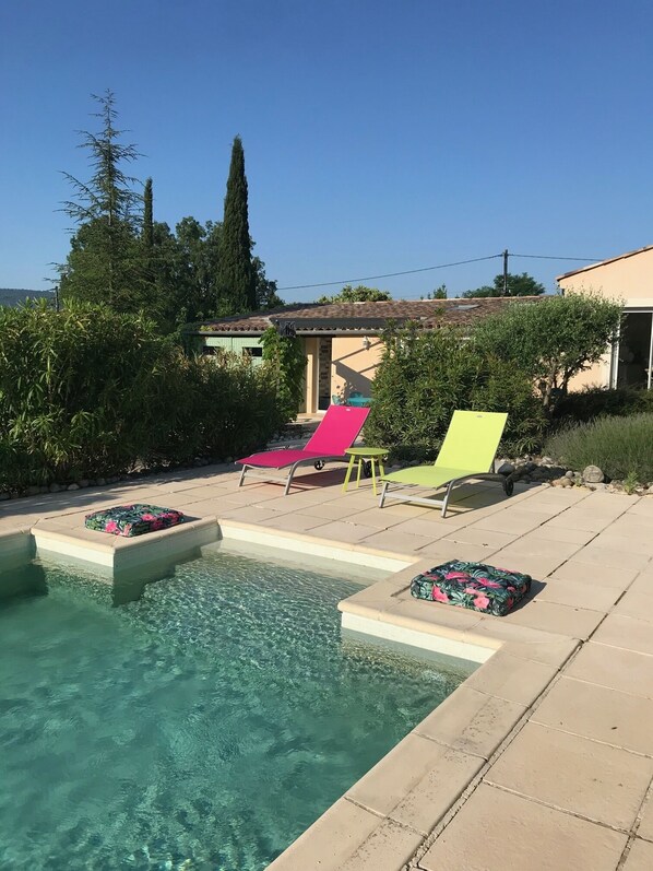 Piscine extérieure, piscine chauffée