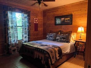 2 bedrooms, bed sheets - Secluded yet within minutes of your favorite outdoor activities!! (Marshall)