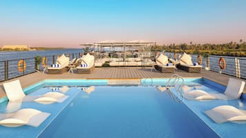 Sun deck