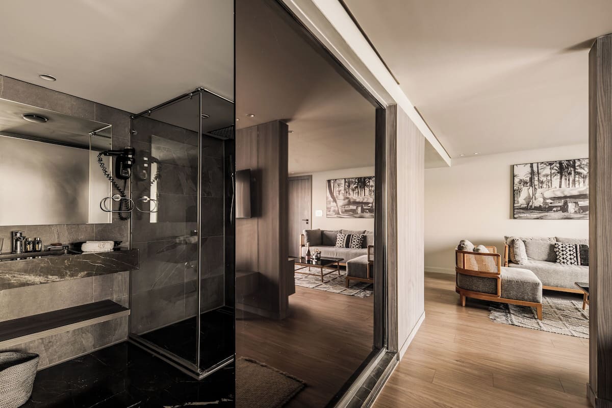 In-room safe, blackout curtains, soundproofing, bed sheets