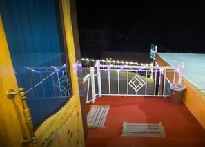 Standard Triple Room | Terrace/patio - Royal Punjab Hunza Hotel And Restaurant (Karimabad)