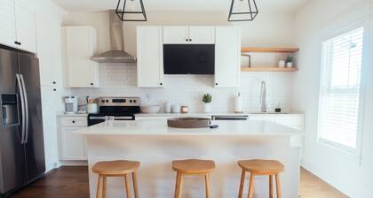 Modern Farmhouse with Golf Course Views