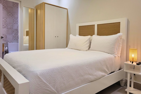 Apartment, 1 Bedroom | Iron/ironing board, free WiFi, bed sheets