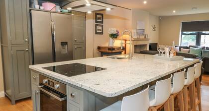 1 Stansfield Mews