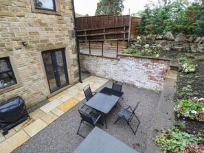 Cottage | Balcony - 1 Stansfield Mews (Keighley)