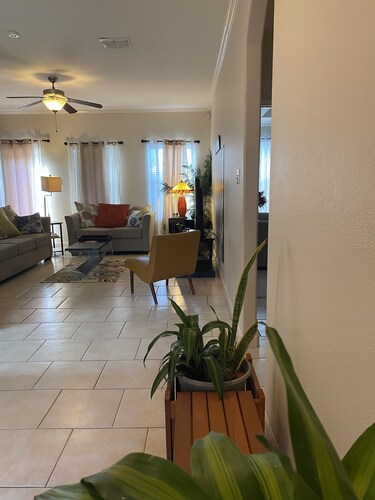 Clean & Cozy, Elegant & Comfortable, Home for families and friends in safe area!