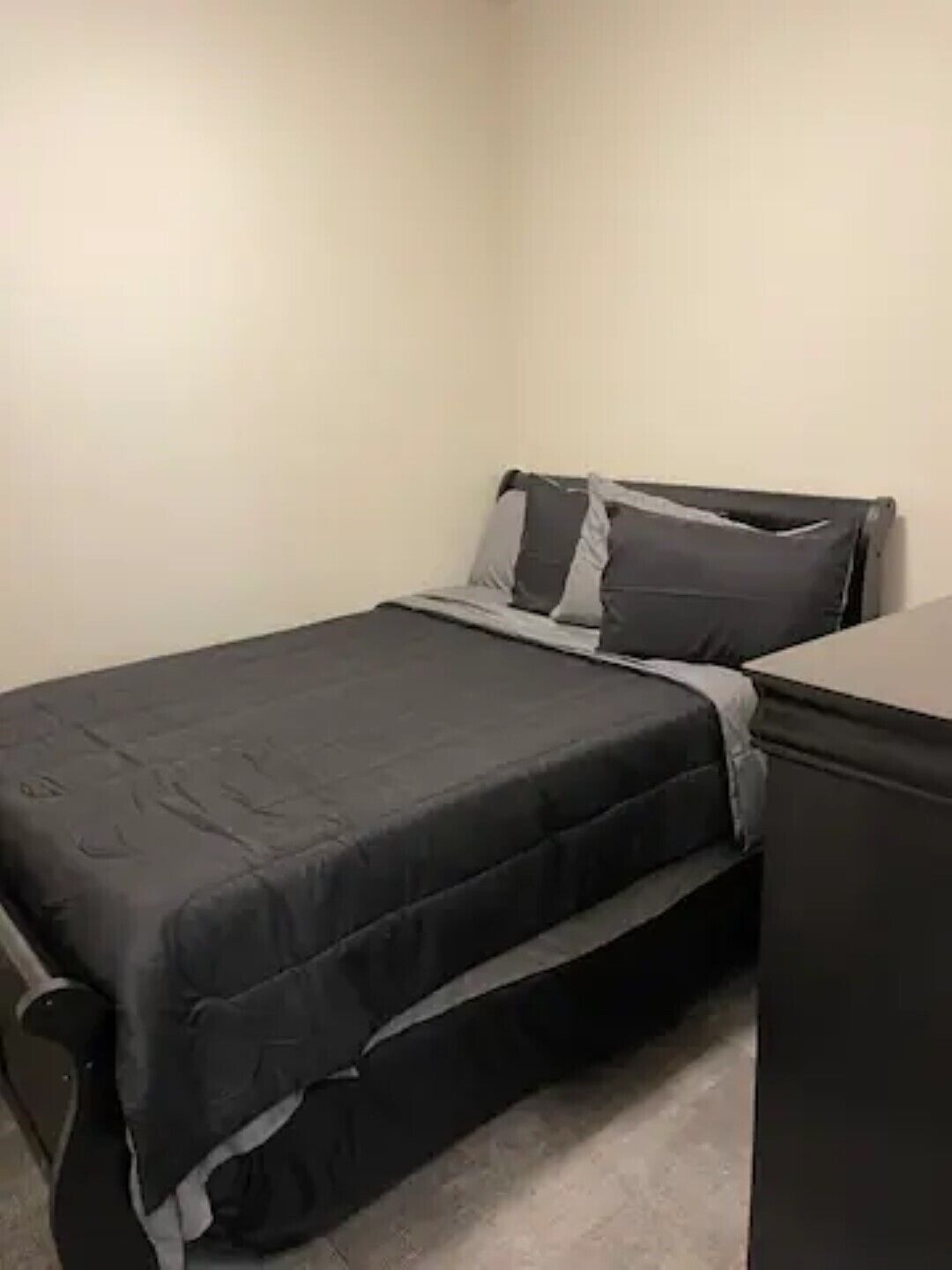 1 bedroom, iron/ironing board, WiFi (free), bed sheets