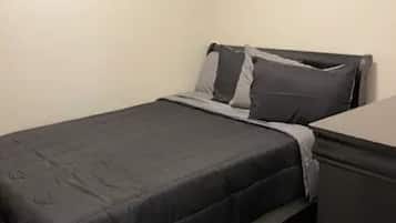 1 bedroom, iron/ironing board, WiFi (free), bed sheets