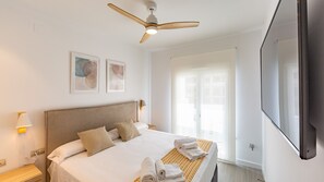 1 bedroom, iron/ironing board, travel cot, free WiFi