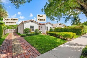 Exterior - Luxury Spanish Colonial 3BR Home -Mins to Downtown (West Palm Beach)