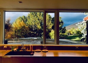 Interior - Midcentury Modern Masterpiece-- 1950's Richard NEUTRA Home in Missoula! (MIssoula)