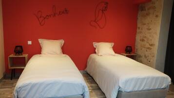 2 slaapkamers, een kluis op de kamer, een strijkplank/strijkijzer