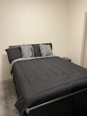 1 Schlafzimmer, Bügeleisen/Bügelbrett, kostenloses WLAN, Bettwäsche