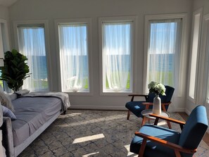 3 Schlafzimmer, Reisekinderbett, kostenloses WLAN, Bettwäsche