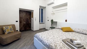 1 sovrum, strykjÀrn/strykbrÀda, gratis wi-fi och sÀngklÀder