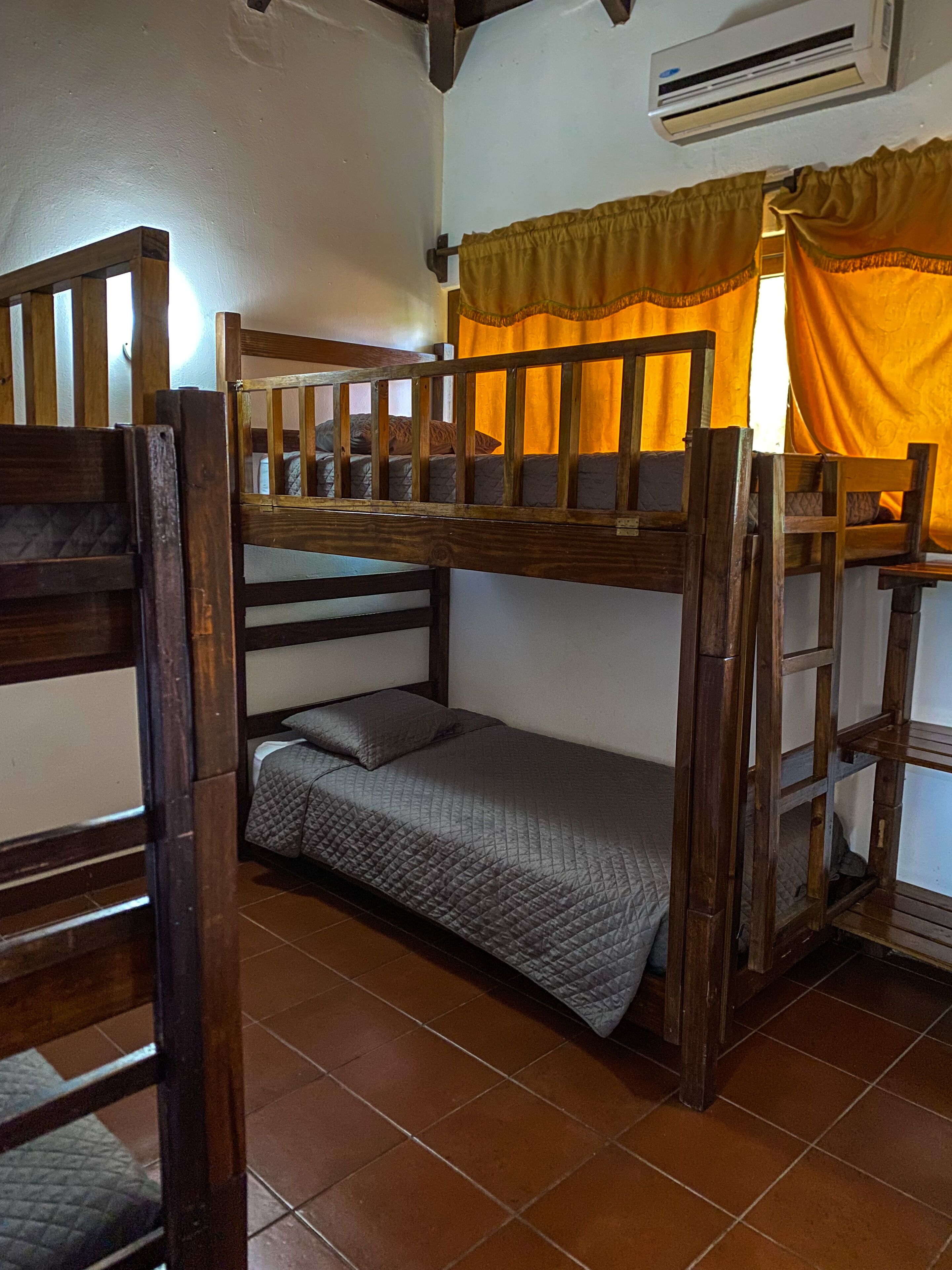 Family Bungalow | Free WiFi, bed sheets