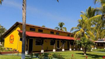 واجهة المنشأة