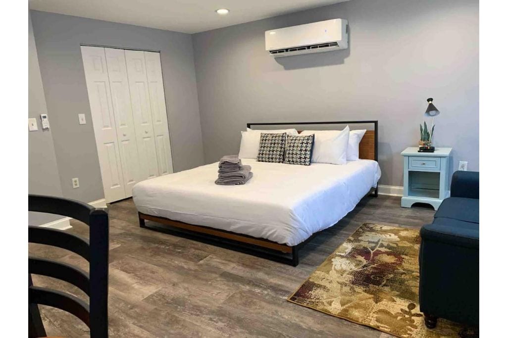 ✪King Bed Studio✪ in Suburbs -Perfect Long Term Stay