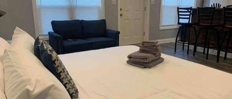 1 bedroom, iron/ironing board, WiFi, bed sheets