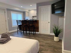 1 bedroom, iron/ironing board, WiFi, bed sheets